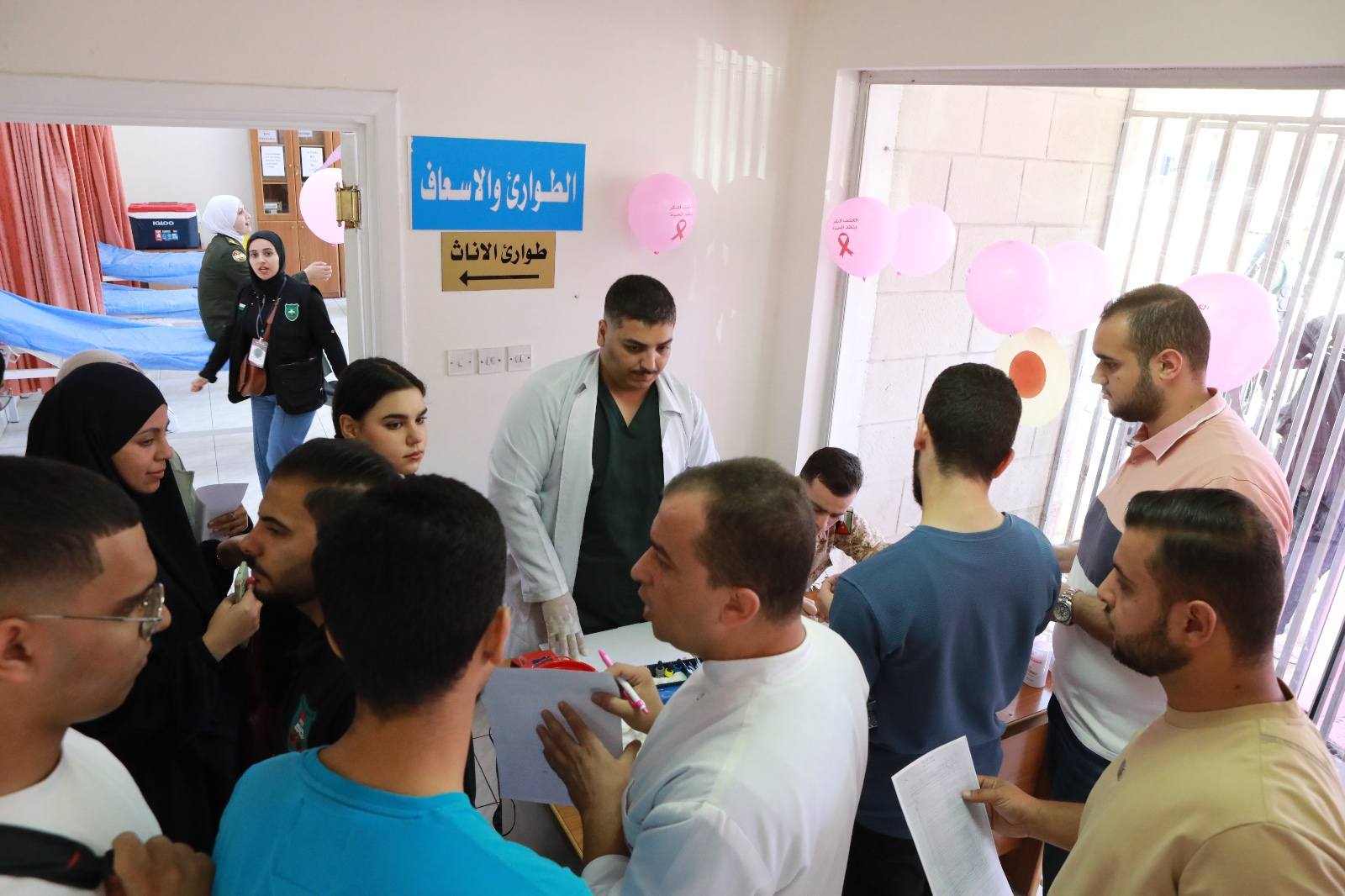 /PhotoGallery/افتتاح اليوم الطبي المجاني في الجامعة الأردنية بالتعاون مع مركز الحسين للسرطان (7).jpg